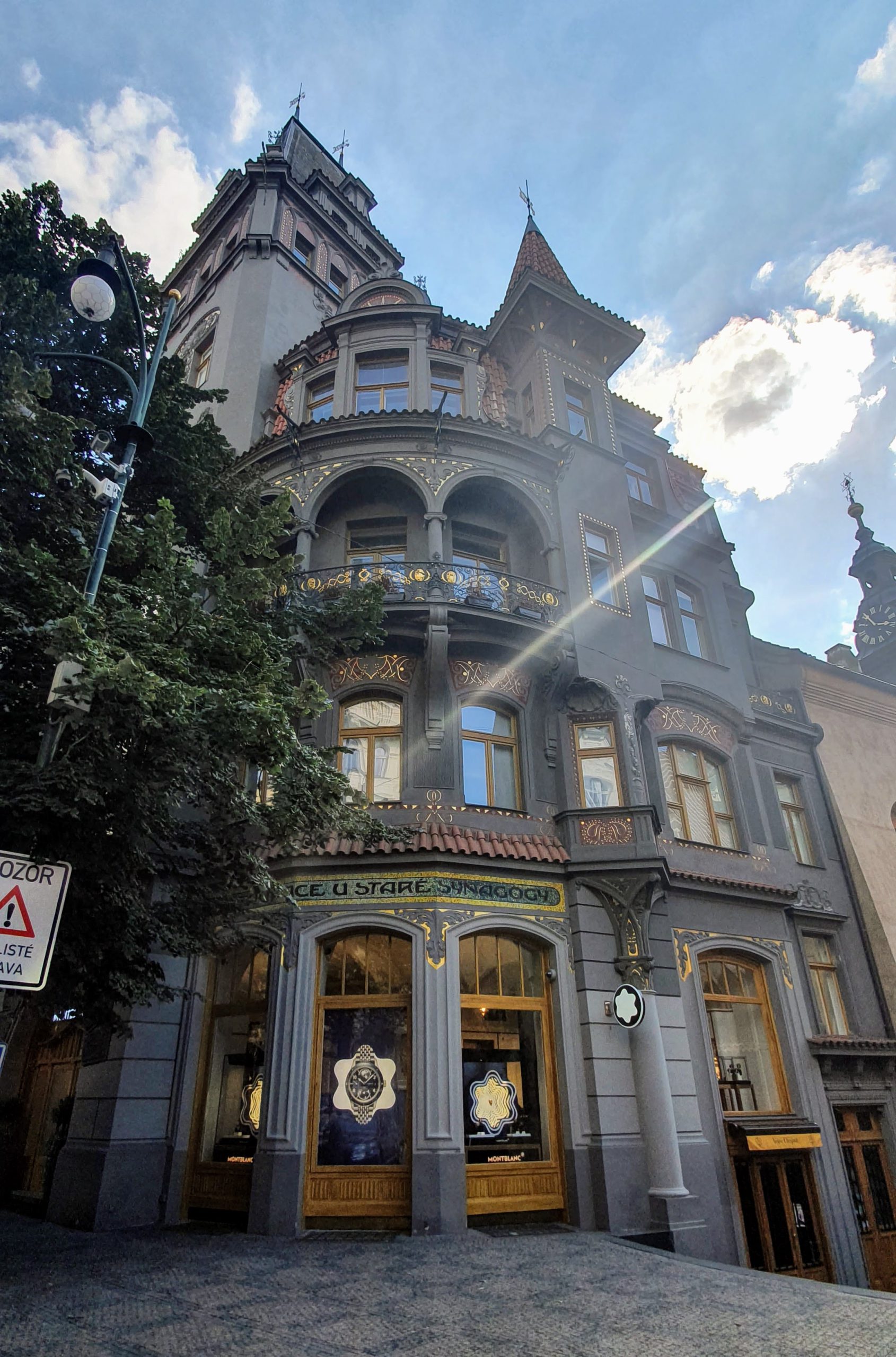 Pařížská 98/17, Praha 1